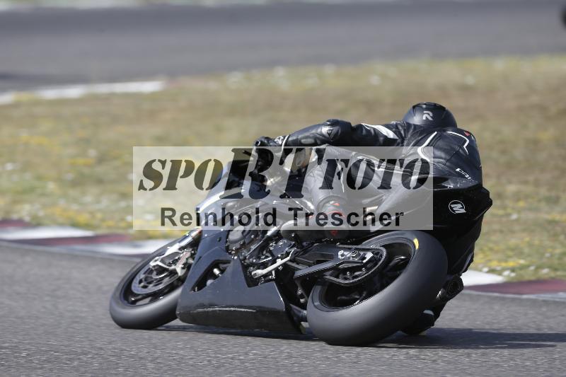 /37 09.08.2026  Pluess Motosport ADR/Freies Fahren/15